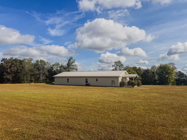 97 Shannon Rd, Leoma, TN 38468