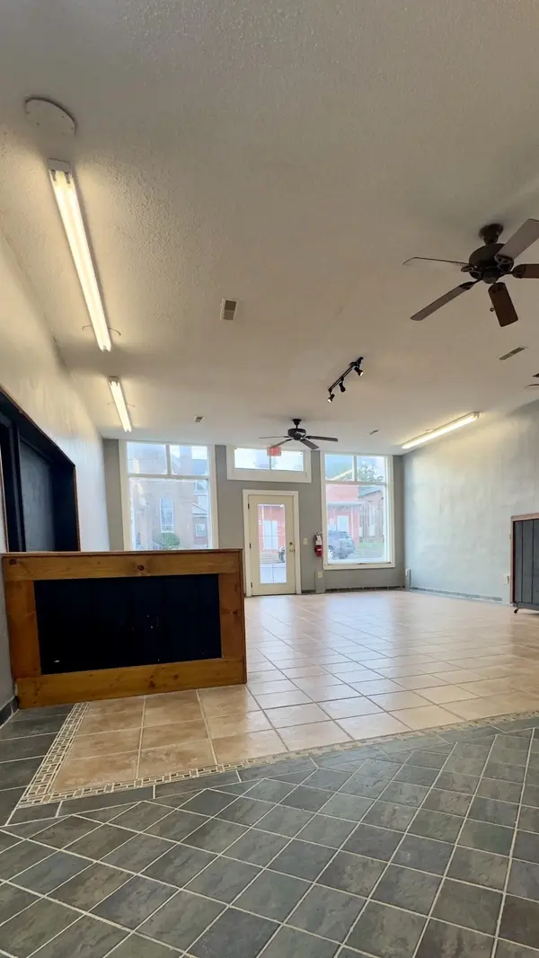 302 E Main St, Decherd, TN 37324