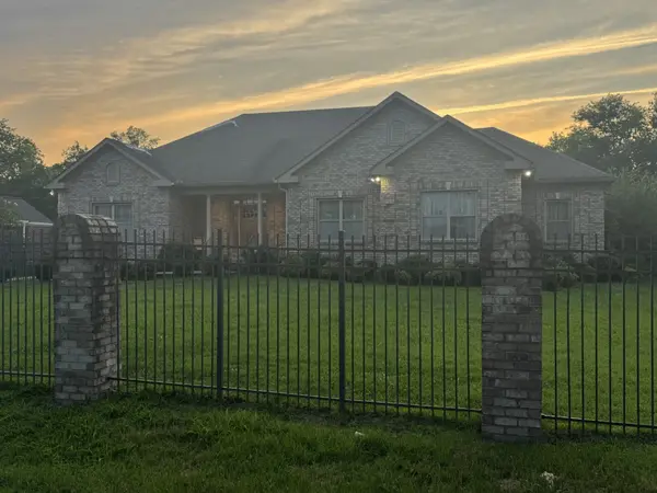 1719 River Dr, Nashville, TN 37218