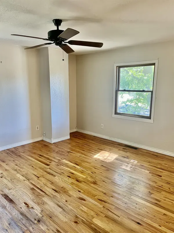 8 Park Rd, Rose Hill, KS 67133