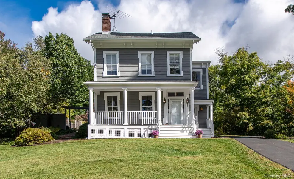 5 Vail RD, Poughkeepsie, NY 12603