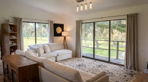 11501 NW 160TH AVE, Morriston, FL 32668