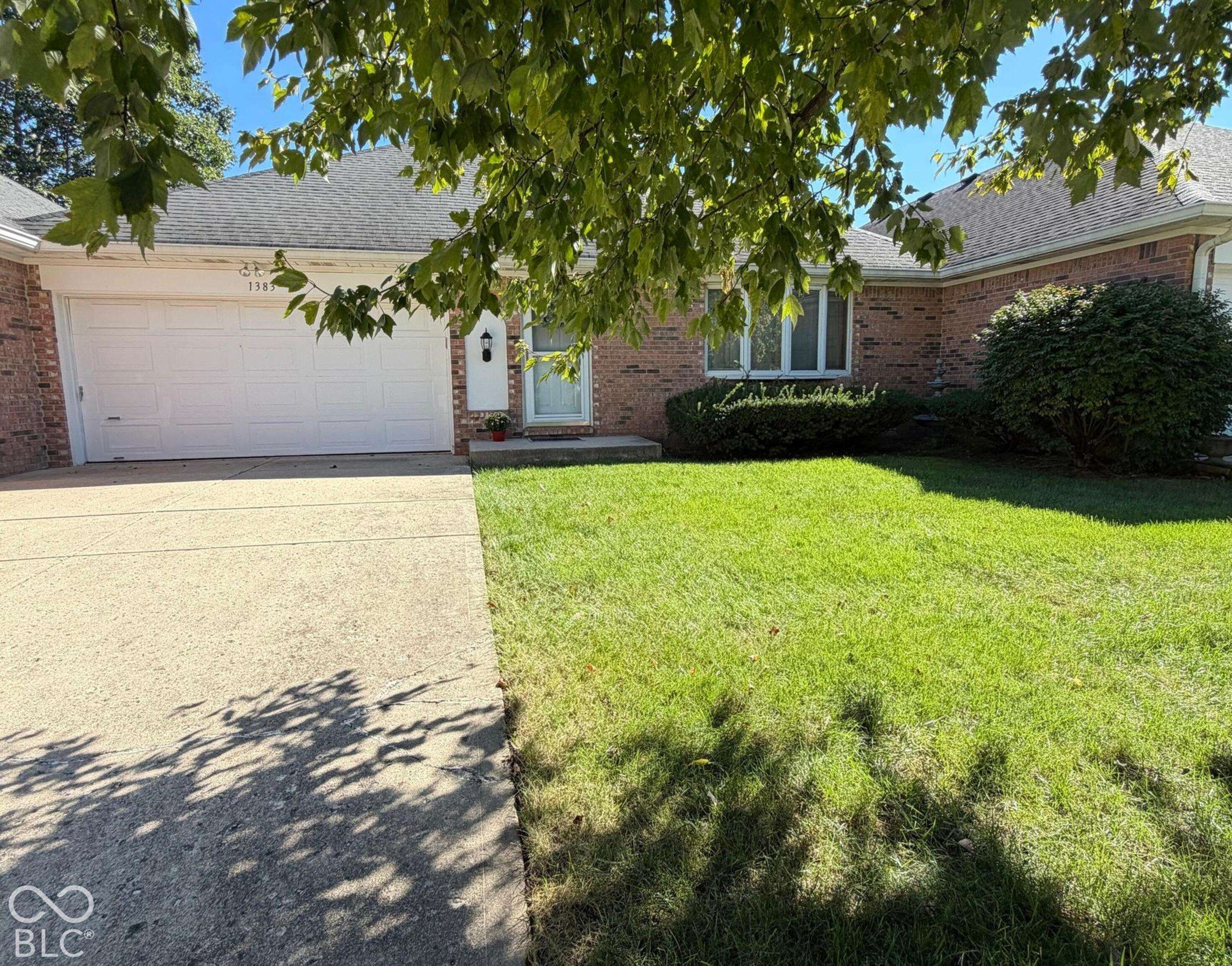 1383 Holiday LN W, Brownsburg, IN 46112