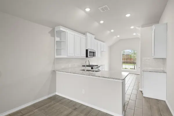 806 Misty Lane, Cleburne, TX 76033