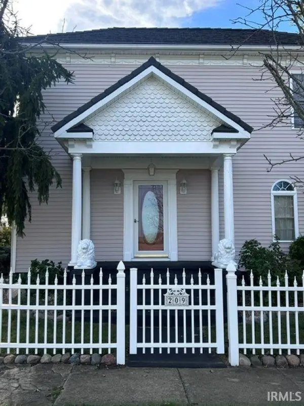 209 S Logan ST, Cayuga, IN 47928