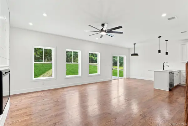 429 County Route 56, New Hampton, NY 10958