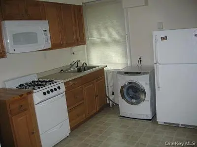26 Hatch TER #2, Dobbs Ferry, NY 10522