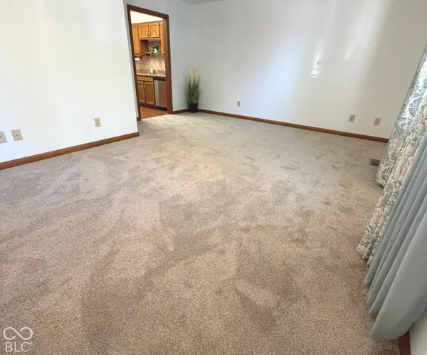 1383 Holiday LN W, Brownsburg, IN 46112