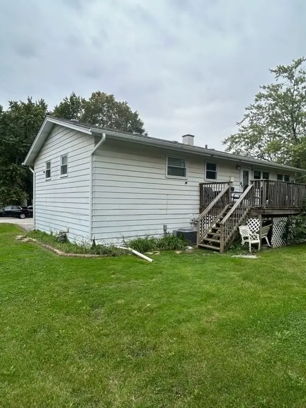 2727 Mitchell DR, Woodridge, IL 60517