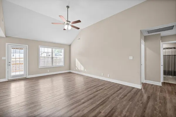 1269 Cardinal Creek Dr, Clarksville, TN 37040