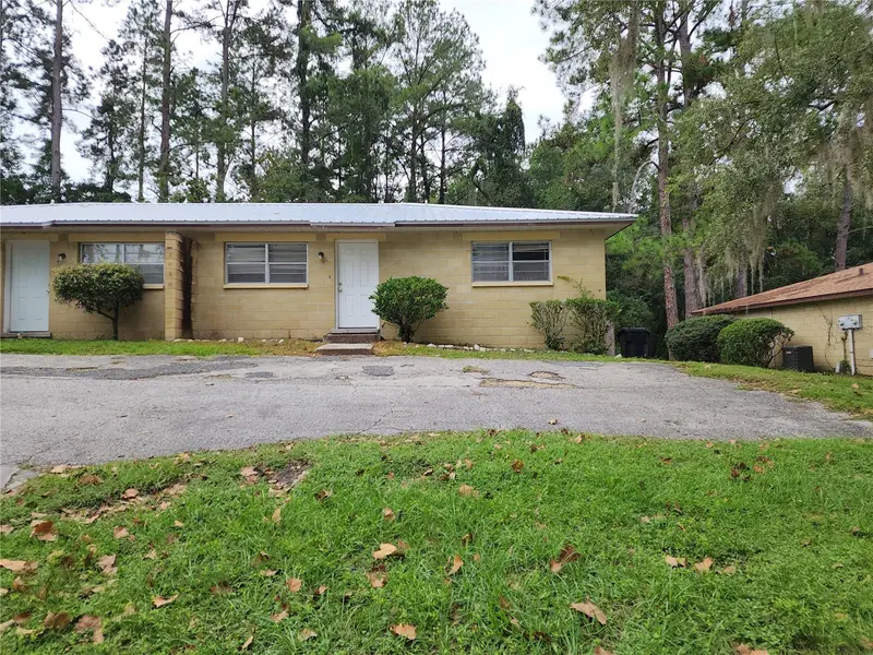3020 NW 79 CT #B, Gainesville, FL 32606