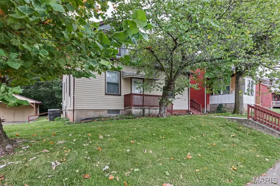 522 N Jackson ST, Belleville, IL 62220