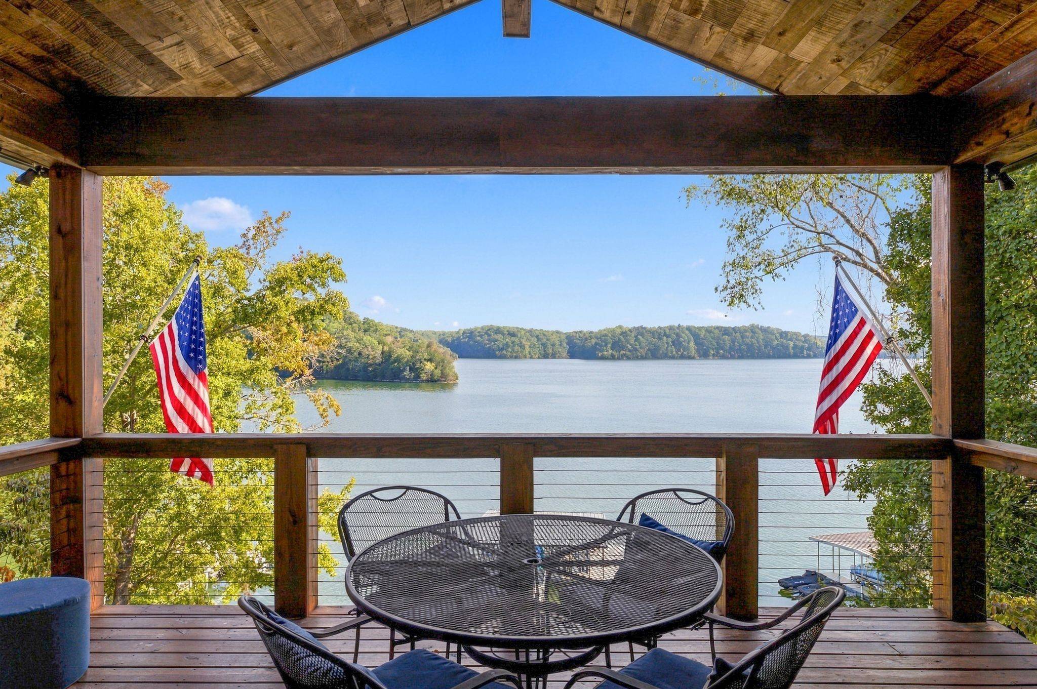 307 Bell Memorial Dr, Estill Springs, TN 37330