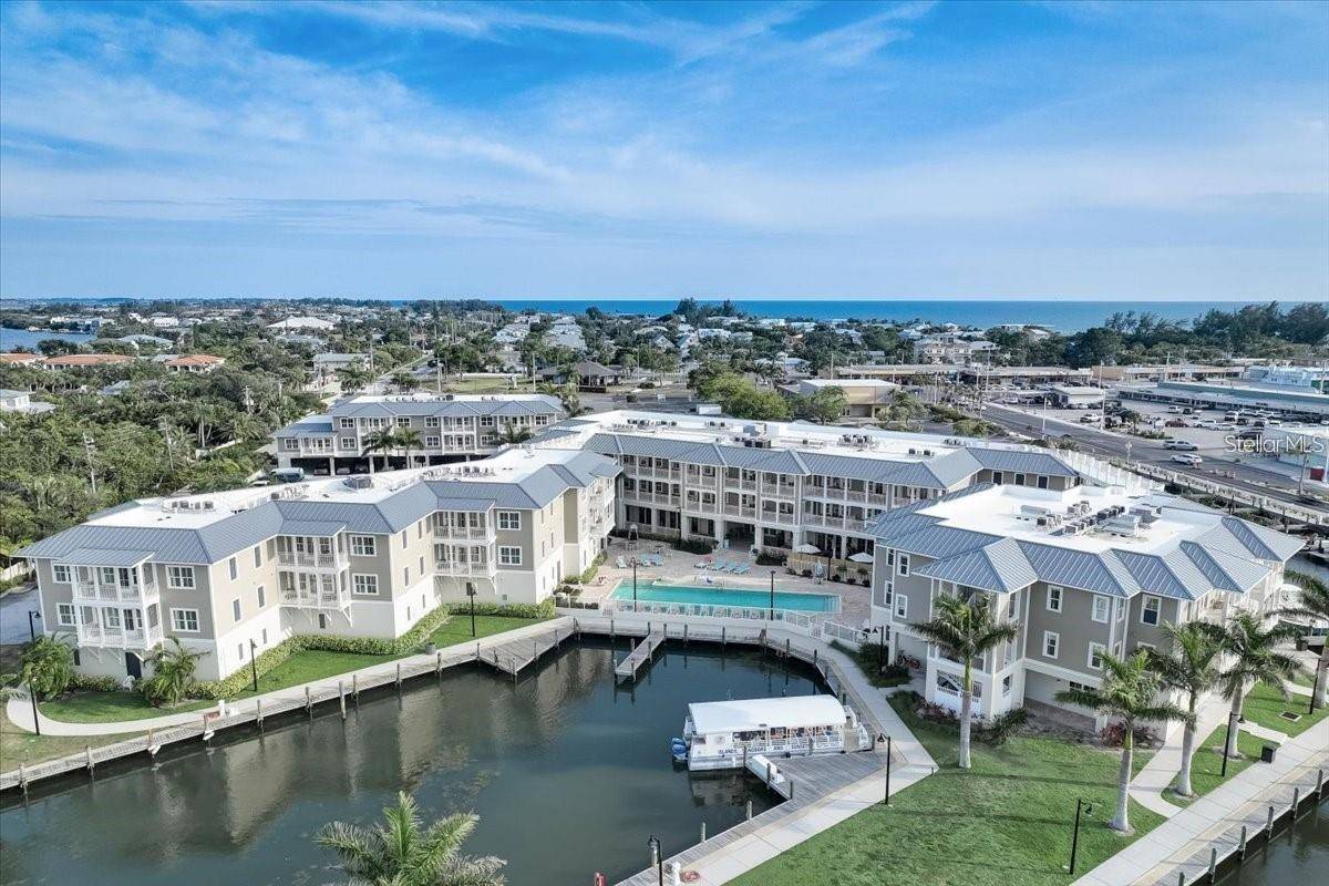 5325 MARINA DRIVE #423, Holmes Beach, FL 34217