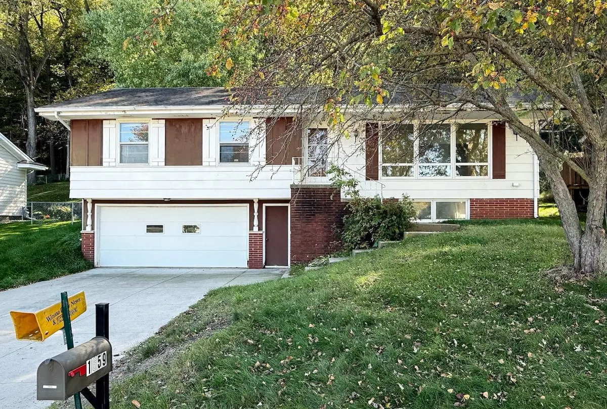 1659 Edgewood RD, Winona, MN 55987