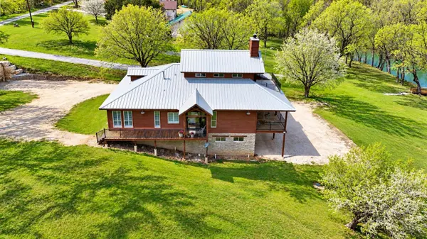 398 Redbird LN, Kingsbury, TX 78638