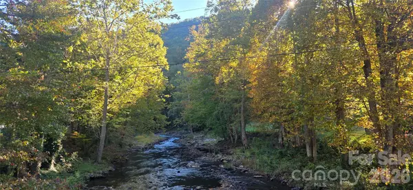 174 Nix Creek RD, Canton, NC 28716