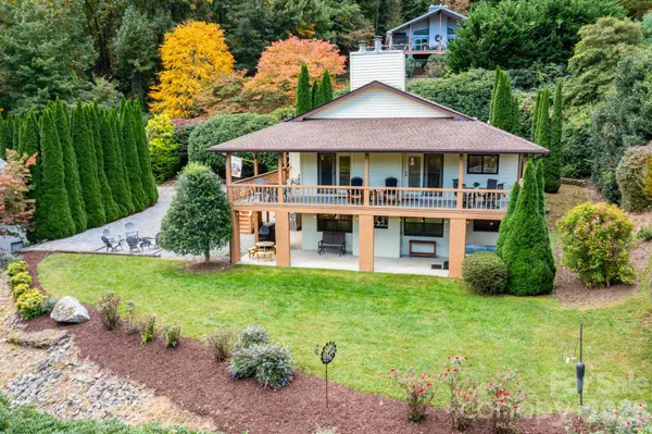 352 Lewis LN, Maggie Valley, NC 28751