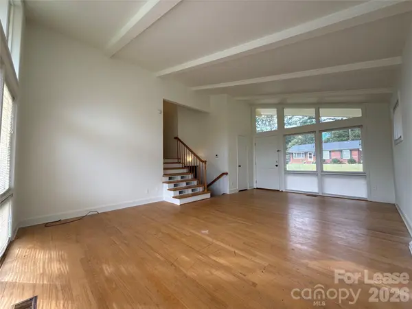 1413 Grovewood DR, Charlotte, NC 28208