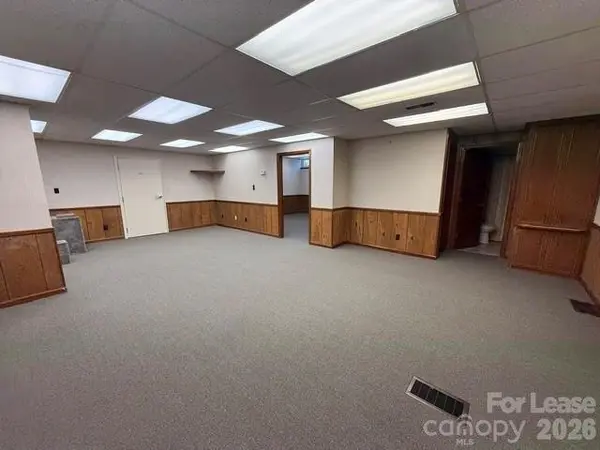 912 2nd ST NE #Suite #3, Hickory, NC 28601