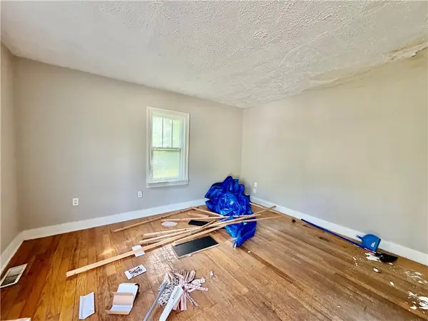 1116 S Leslie ST, Independence, MO 64050