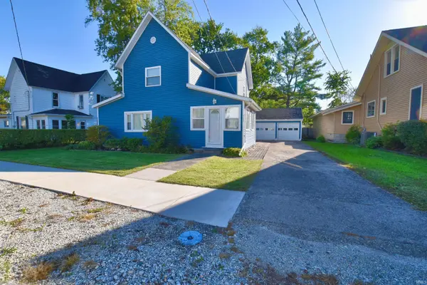 307 N Burke ST, Wolcott, IN 47995