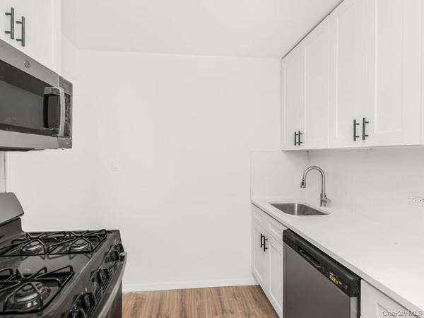 3363 Sedgwick AVE #4L, Bronx, NY 10463