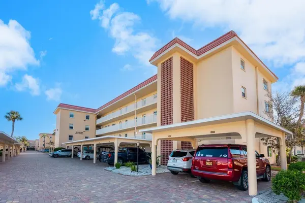 1250 N PORTOFINO DR #304, Sarasota, FL 34242