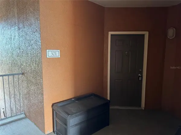 6149 METROWEST BLVD #301, Orlando, FL 32835