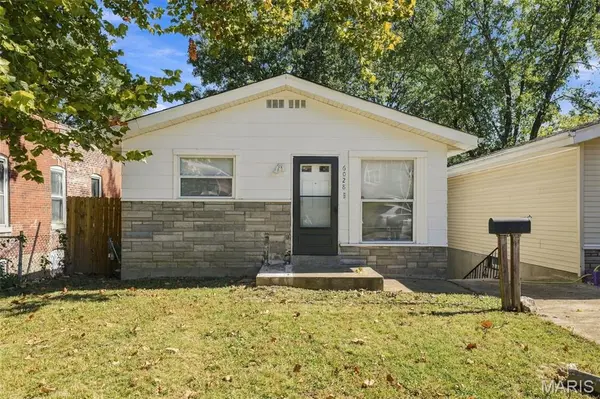 6028 Minnesota AVE, St Louis, MO 63111