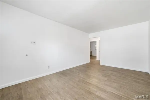 6028 Minnesota AVE, St Louis, MO 63111
