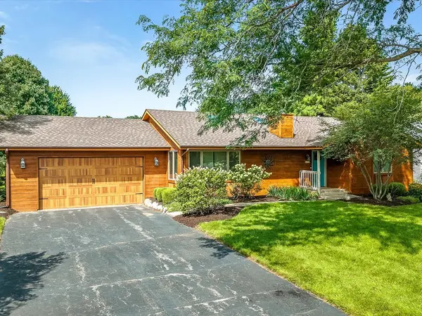584 SUNNYFIELD RD, Belvidere, IL 61008
