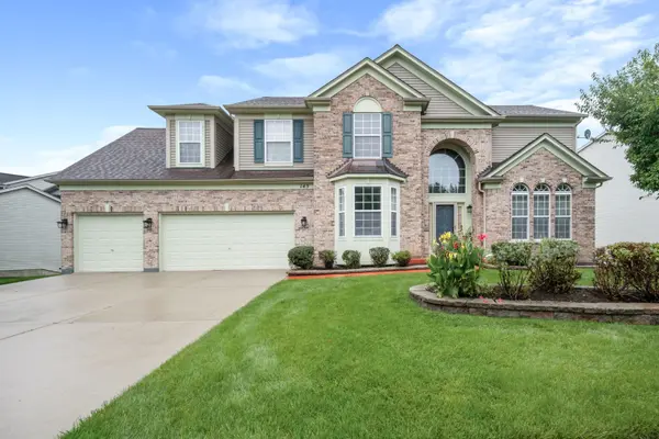 145 Rosewood DR, Streamwood, IL 60107