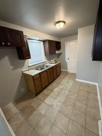 510 W 128th PL, Chicago, IL 60628
