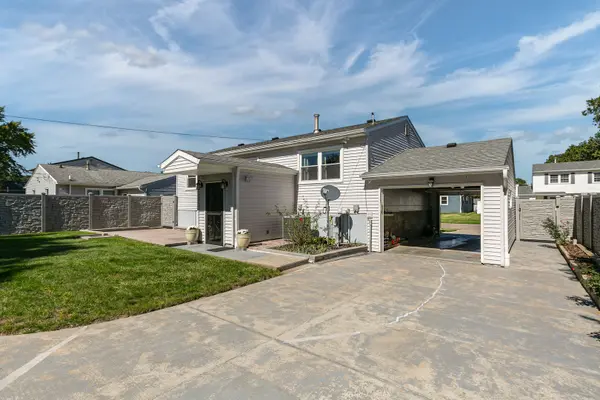 4738 19th AVE, Moline, IL 61265
