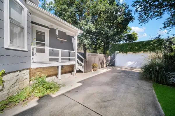 207 Sophia ST, West Chicago, IL 60185