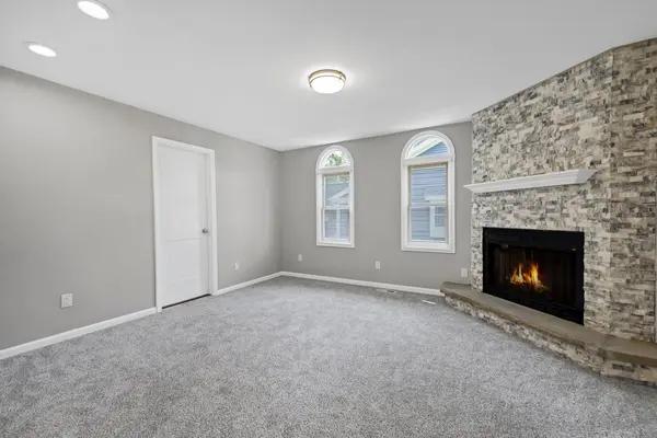 21855 W 4th ST, Lake Villa, IL 60046