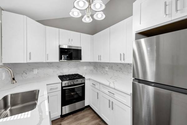 21855 W 4th ST, Lake Villa, IL 60046