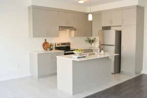 213 Hook DR, Richmond Hill, ON L4S 1L8