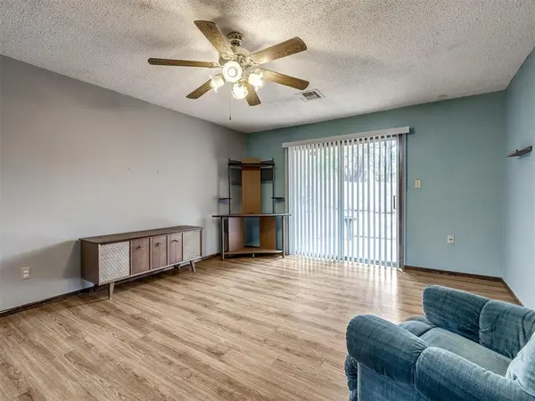 2038 Allenhurst ST, Norman, OK 73071