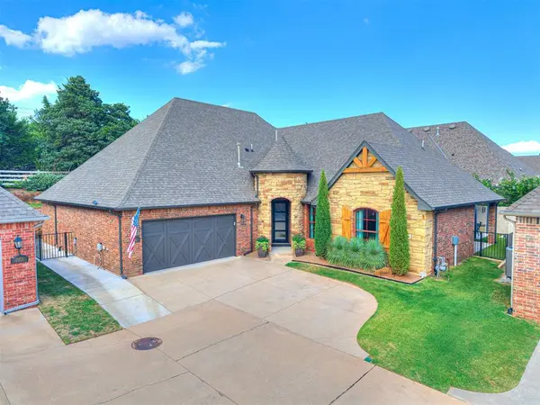 1065 Villas Creek DR, Edmond, OK 73003