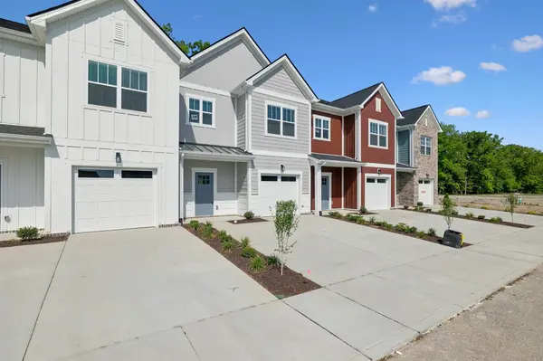 351 Carver Connection, Lebanon, TN 37087