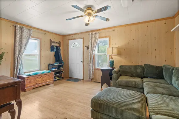 10 Hollywood ST, Inman, SC 29349
