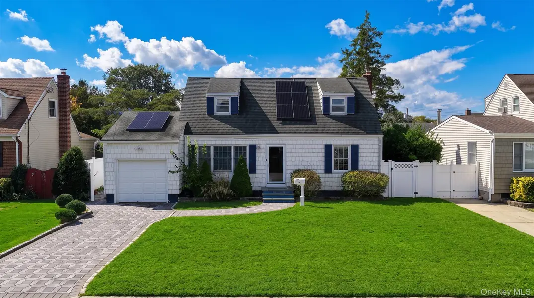 144 W 19th ST, Deer Park, NY 11729