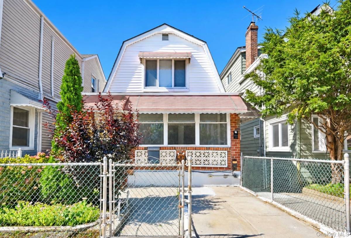 2561 Fenton AVE, Bronx, NY 10469