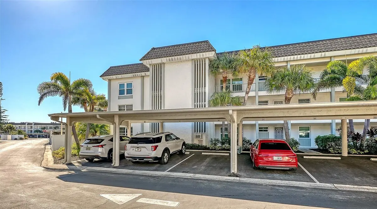 4380 EXETER DR #101, Longboat Key, FL 34228