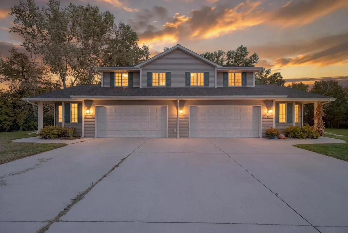 350 TONY LN, Green Bay, WI 54303-5376