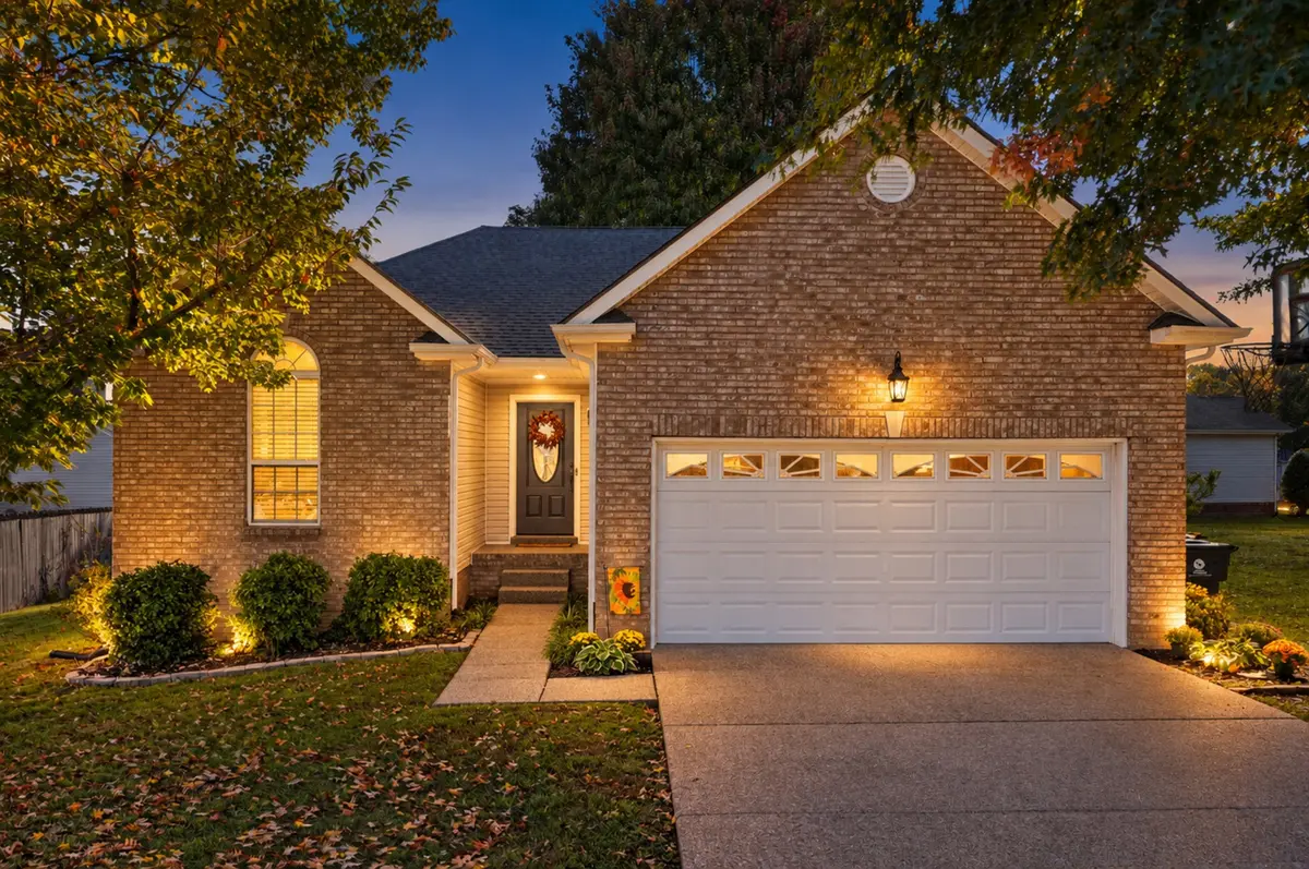 134 Willowleaf Ln, White House, TN 37188