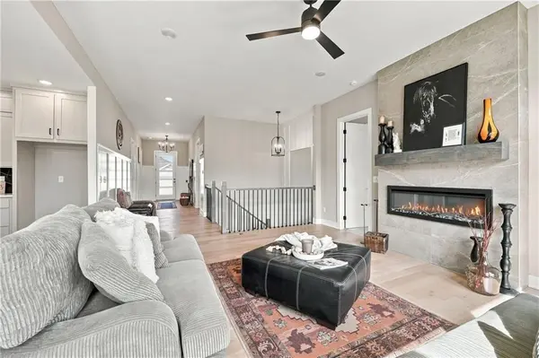 2368 NE Colonnade AVE, Blue Springs, MO 64029