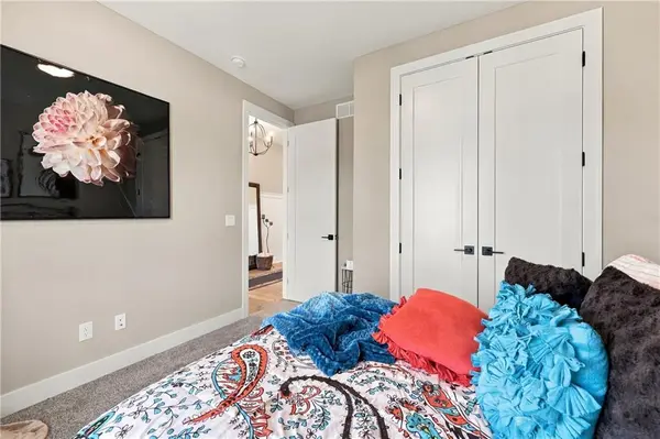 2368 NE Colonnade AVE, Blue Springs, MO 64029